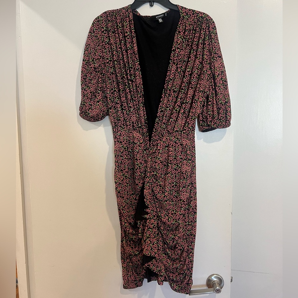 MISSGUIDED floral dress
